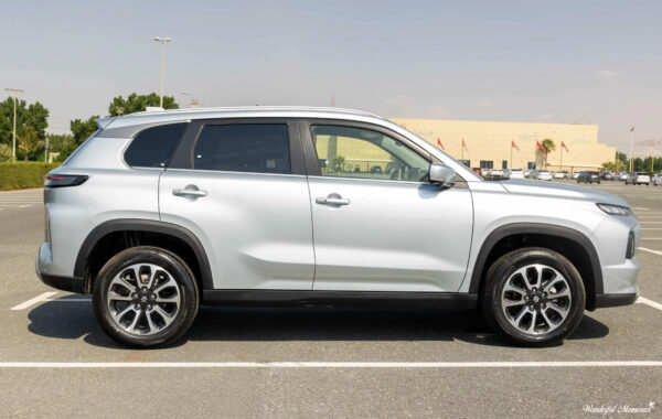 Suzuki Grand Vitara Hybrid - Image 10